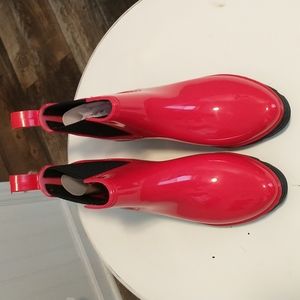 Seven7 Halifax Red boots